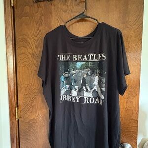 Hybrid & Company Black Short Sleeve Tee